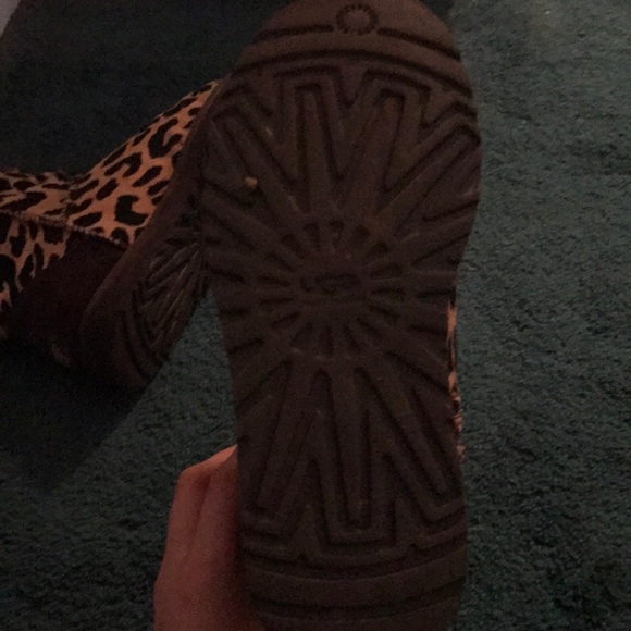 Cheetah print uggs - Picture 3 of 3